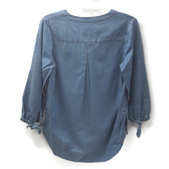 Vineyard Vines Chambray Tie Sleeve Popover top XS - Picture 2 of 6